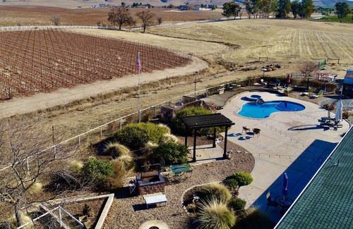 Paso Robles House | 10 Acre Paso Ranch house with Pool, hot tub and fire pit.