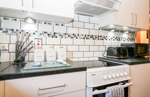 Torphins Cottage | 10 ANNESLEY PARK, family friendly, with a garden in Torphins