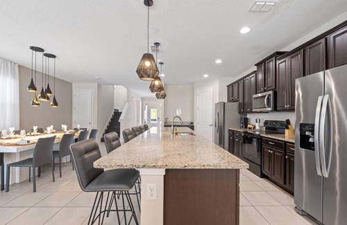 West Kissimmee House | 10 bd Pool Home, spa, movie & game room (2302)