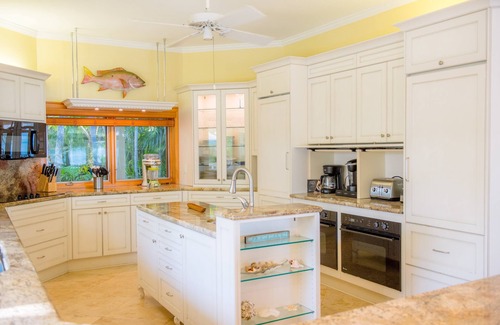 Islamorada Villa | 10 Bedroom Private Ocean Front Estate