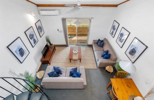 Cottesloe Apartment | 10 Cottesloe - Steps From Beach - Sleeps 3-wifi