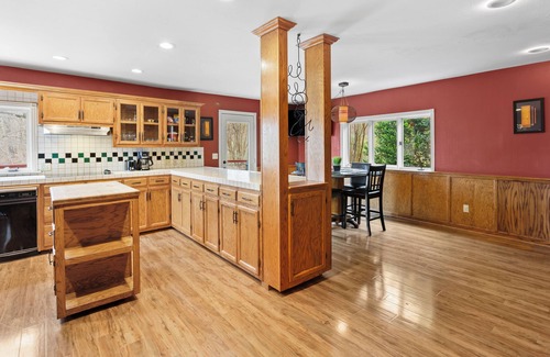 Table Rock House | 10% discount Summer dates ! Branson 4,000 Sq Ft Home with Lake View & Hot Tub
