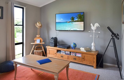 Bermagui House | 10 Hay Street - Pet Friendly