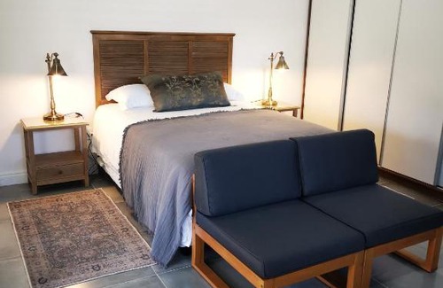 Bloemfontein House | 10 Jock Meiring Guesthouse unit 1