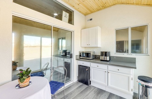 Victorville Apartment | 10 Mi to Mojave Narrows: Victorville Studio