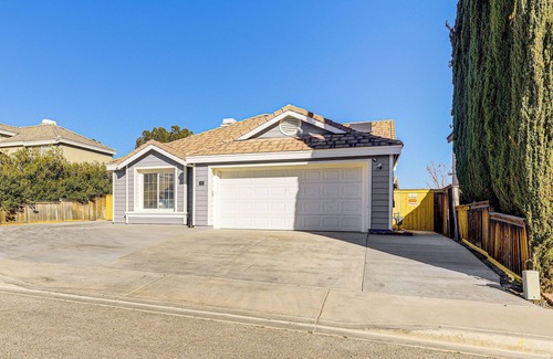 Victorville Apartment | 10 Mi to Mojave Narrows: Victorville Studio