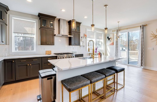 Rockaway House | 10 Mi to Morristown: Stylish Home Near Trails!