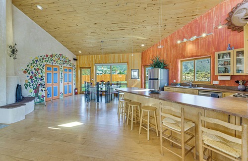 Arroyo Seco House | 10 Mi to Taos Ski Valley: Mtn-View Duplex w/Deck!