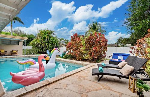 Pembroke Pines House | 10 Min To Hard Rock Stadium Pool, Game Room, Bbq