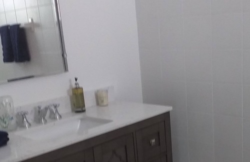Coral Harbour Apartment | 10 Mins from airport 2 Mins beach