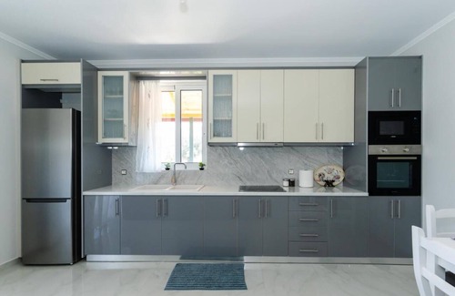 Aliko Apartment | 10 minutes by car from Saranda and 5 minutes from most famous beaches.