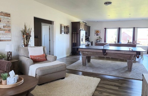 Spearfish House | 10 minutes to Spearfish Canyon, Crow Peak & More!