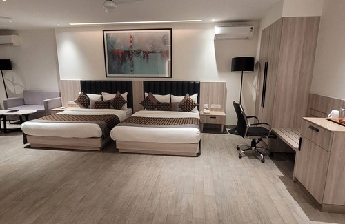 New Delhi Hotel | 10 minutes to the IGI Delhi Airport we have 24 luxurious rooms of 4 star hotel