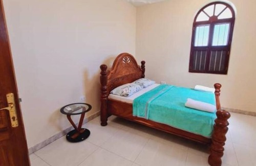 Stone Town Bed & Breakfast | 10 minutes walk from the harbor Home Stay Boutique Zanzibar bed and Breakfast 3