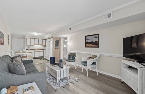 North Myrtle Beach Condo | 10% off 3-7 nights thru Oct. 2 bedroom 2 bath oceanVIEW Cherry Grove