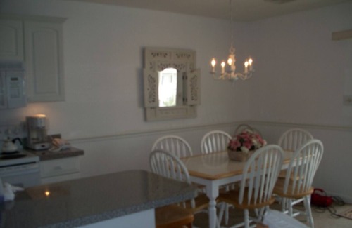Bethany Beach Condo | 10% off for 1 wk, 20% off for 2 wks, 50 steps to beach, hear the ocean, Deck