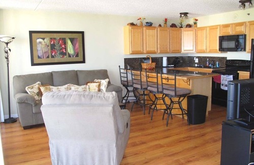 Waikiki Condo | 10% Off Now! Awesome Diamond/Ocean View Condo! Corner Unit!