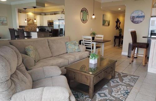 Fort Walton Beach Condo | 10% OFF WEEK RATES IN FALL! SPECTACULAR DESTIN WEST TOP FLOOR~FREE Beach Service