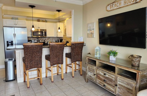 Fort Walton Beach Condo | 10% OFF WEEK RATES IN FALL! SPECTACULAR DESTIN WEST TOP FLOOR~FREE Beach Service