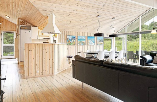 Aalbaek House | 10 person holiday home in Ålbæk-By Traum
