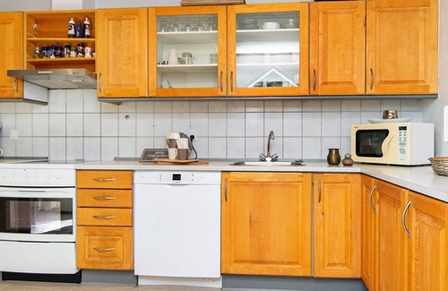 Henne House | 10 person holiday home in Henne