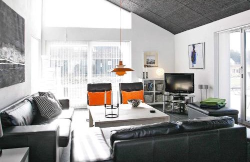 Tranum House | 10 person holiday home in Brovst-By Traum