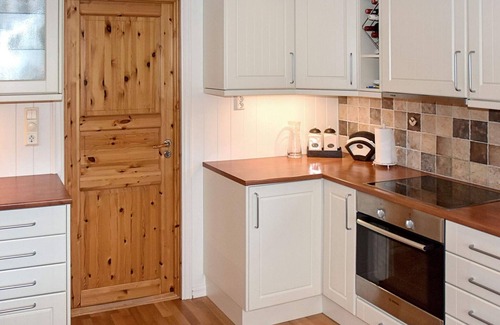 Midsund Municipality House | 10 person holiday home in MIDSUND