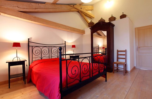 Cuq-Toulza Other | 10-person self-catering cottage with heated pool, extra beds available.