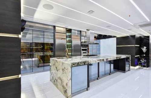 Alejandria Apartment | 10 rooms 1Million suites in Parque Lleras