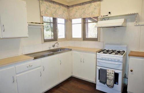 Exmouth House | 10 Tautog Street