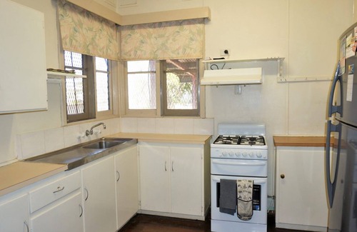 Exmouth House | 10 Tautog Street - Great Family space in central location