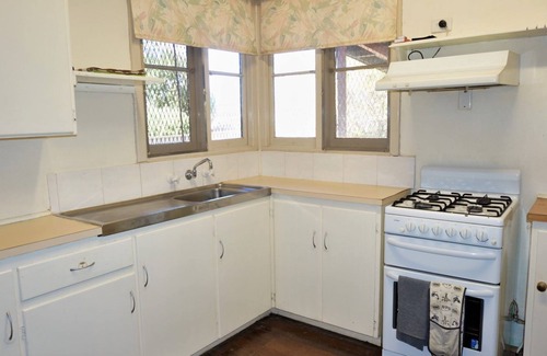 Exmouth House | 10 Tautog Street - Great Family space in central location