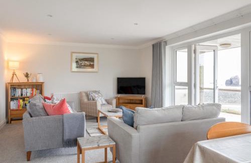 Burgh Island House | 10 Thurlestone Rock