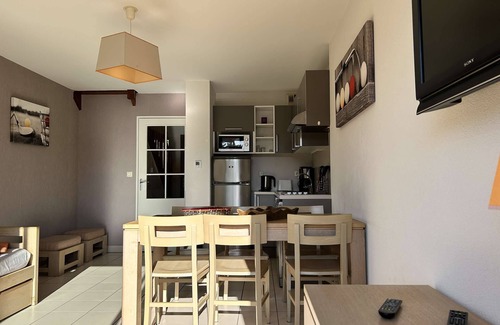 Sables-d'Or-les-Pins Apartment | 100 - 6-room duplex apartment with communal pool.