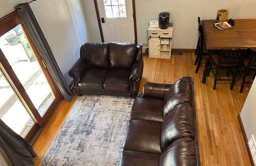 Rockbridge Cottage | 100 acres, FIREWOOD PROVIDED, Fishing Pond w/poles, Trail, firepit, pond views
