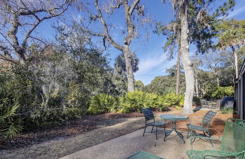 Sea Pines Villa | 100 Fairway Lane - Sea Pines - 2 Bed 2 Bath Sleeps 6 - Hilton Head Rentals