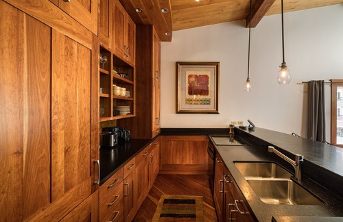 Vail Condo | 100 ft. to Gondola! Heart of Lionshead! Views, Fireplace, Balcony, Parking!