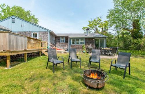 Orleans House | 100 Ft to Skaket Beach