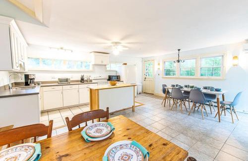 Orleans House | 100 Ft to Skaket Beach