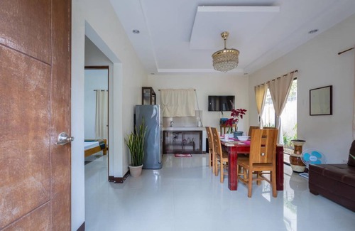 Silang Junction North House | 100 m² House ∙ 4 bedrooms ∙ 25 guests
