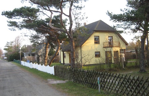 Dierhagen Ost House | 100 m to the beach crossing