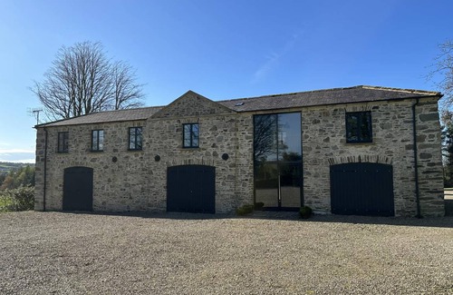 Sion Mills Apartment | 100 m² Apartment ∙ 3 bedrooms ∙ 6 guests