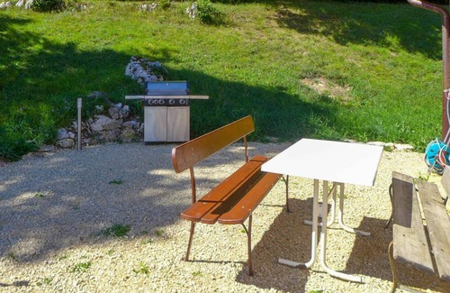 Bullet Other | 100 m² Accommodation ∙ 3 bedrooms ∙ 6 guests