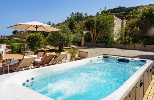 Torrox Other | 100 m² Accommodation ∙ 3 bedrooms ∙ 5 guests