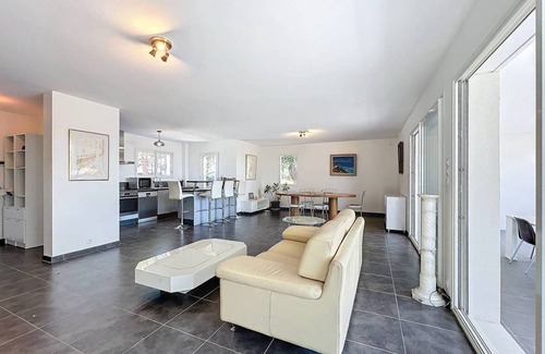 La Cadiere-d'Azur Apartment | 100 m² Apartment ∙ 3 bedrooms ∙ 6 guests
