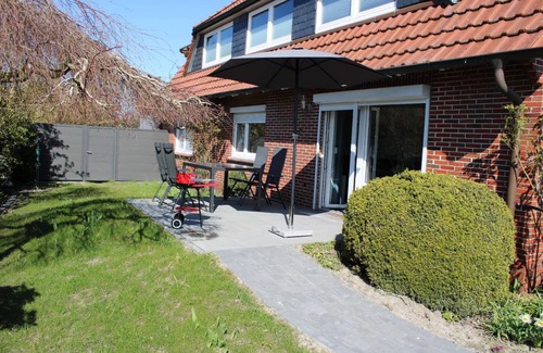 Fedderwardersiel Apartment | 100 m² Apartment ∙ 2 bedrooms ∙ 4 guests