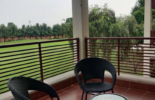 Bissar Akbarpur Apartment | 100 m² Apartment ∙ 1 bedroom ∙ 5 guests