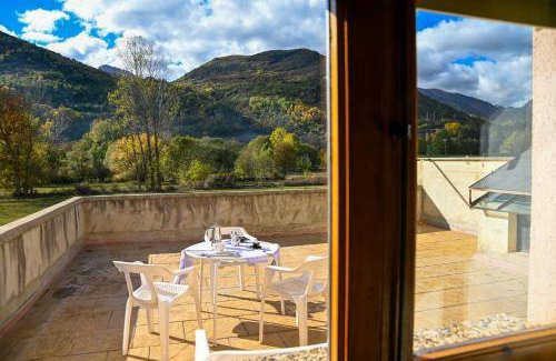 Esterri D'Aneu Apartment | 100 m² Apartment ∙ 3 bedrooms ∙ 6 guests