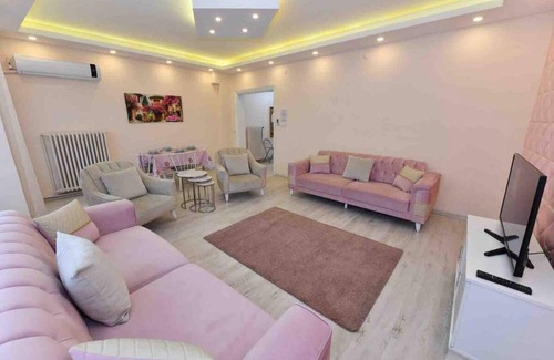 Sisli Apartment | 100 m² Apartment ∙ 2 bedrooms ∙ 5 guests