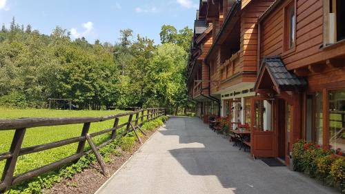 Tatranska Lomnica Apartment | 100 m² Apartment ∙ 3 bedrooms ∙ 6 guests